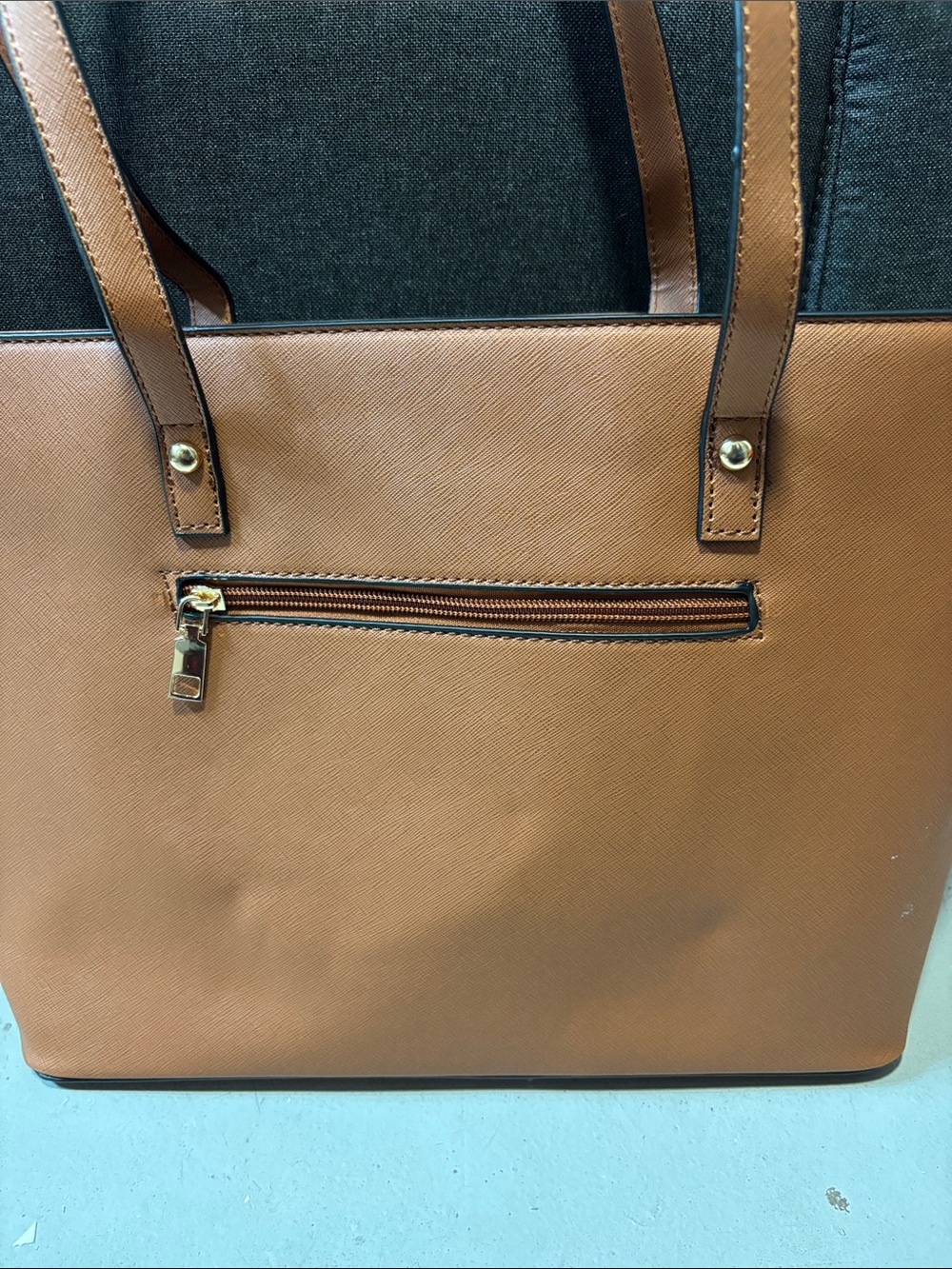 ELIM&PAUL Cow Print and Tan Tote Bag - Picture 5 of 7